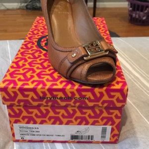 Tory Burch Ambrose pump